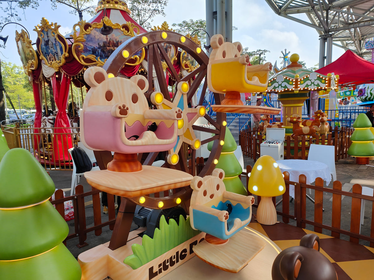 Mini Winnie the Pooh Ferris wheel